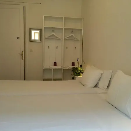 Guest house Easo