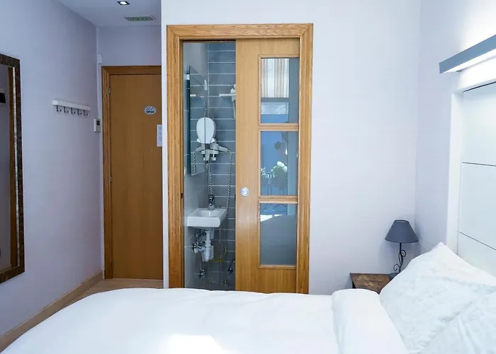 招待所 伊索酒店