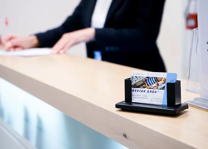 招待所 伊索酒店 圣塞瓦斯蒂安