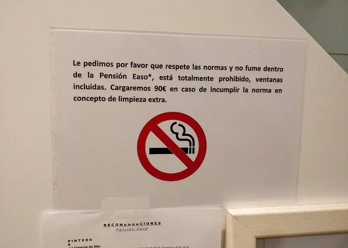 伊索酒店 招待所 4*