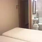 招待所 伊索酒店