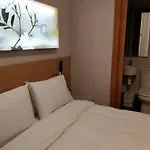 伊索酒店 招待所 4*